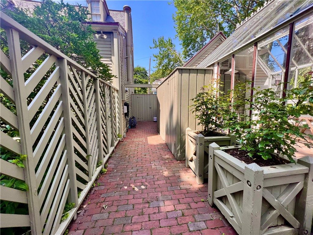 22 Bridge Street