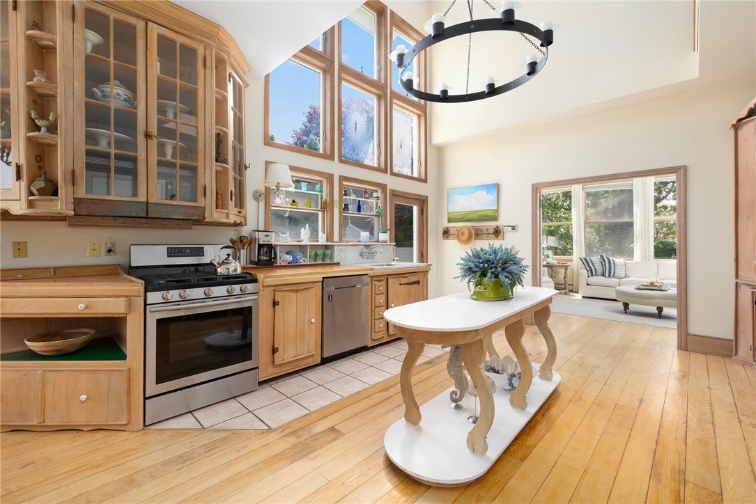 38 Eastern View Avenue