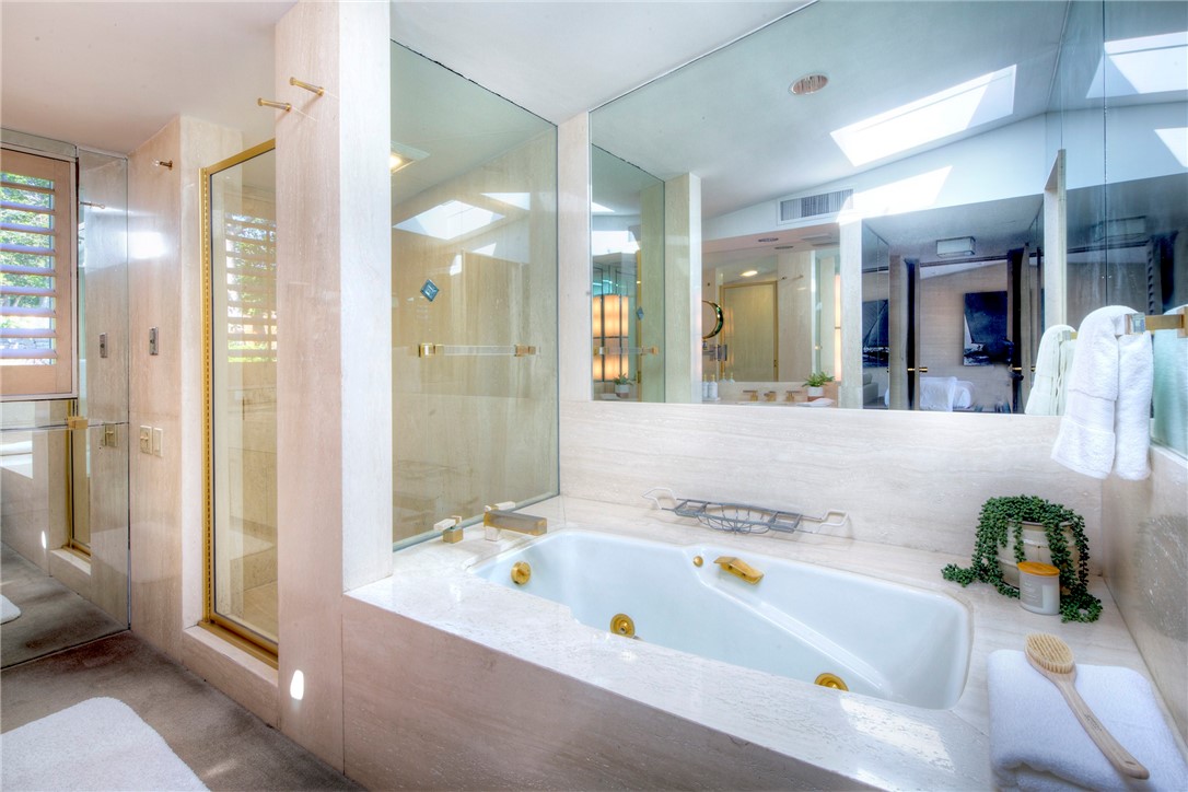 127 Harrison Avenue #11