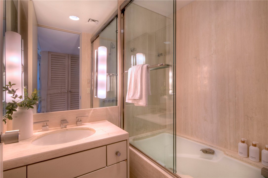 127 Harrison Avenue #11