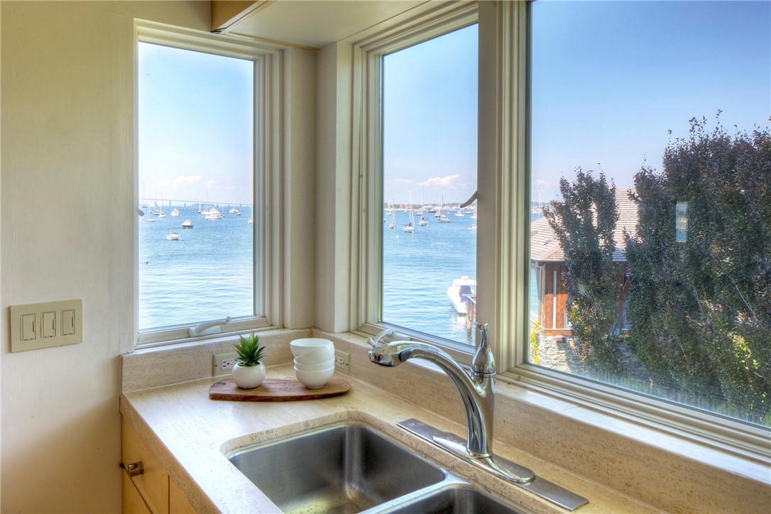 127 Harrison Avenue #11