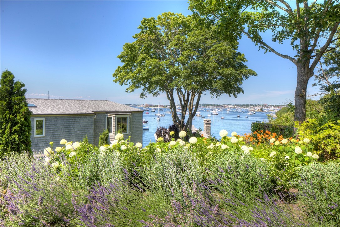 127 Harrison Avenue #11