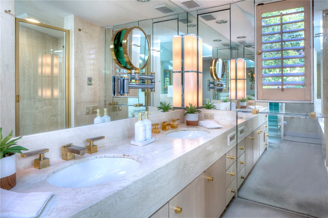 127 Harrison Avenue #11