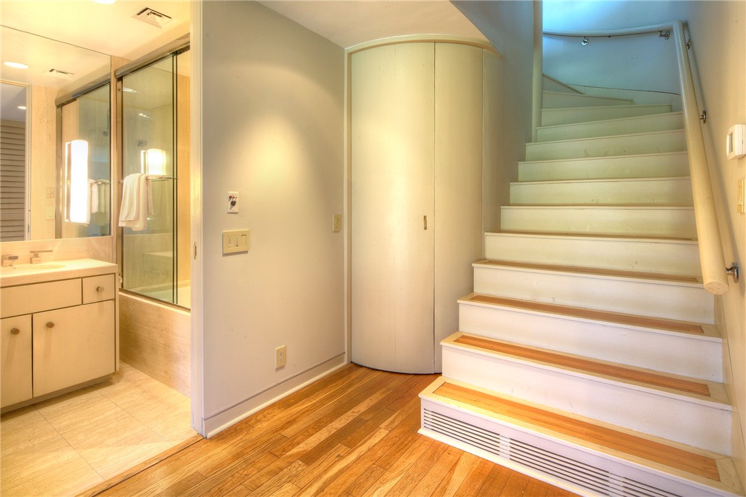 127 Harrison Avenue #11