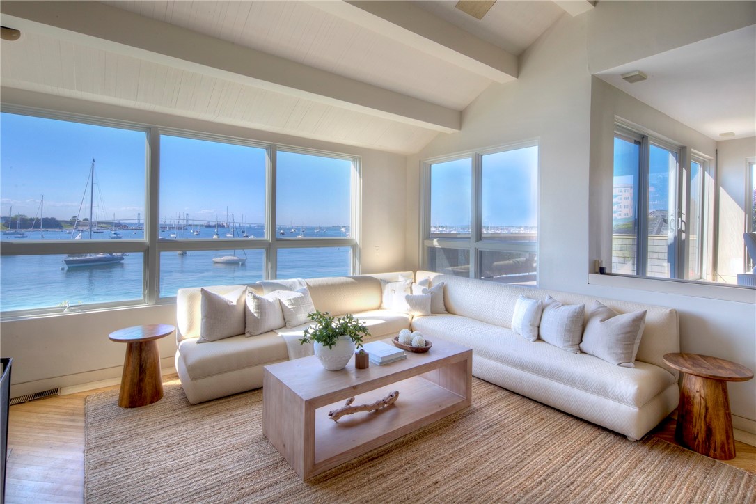 127 Harrison Avenue #11