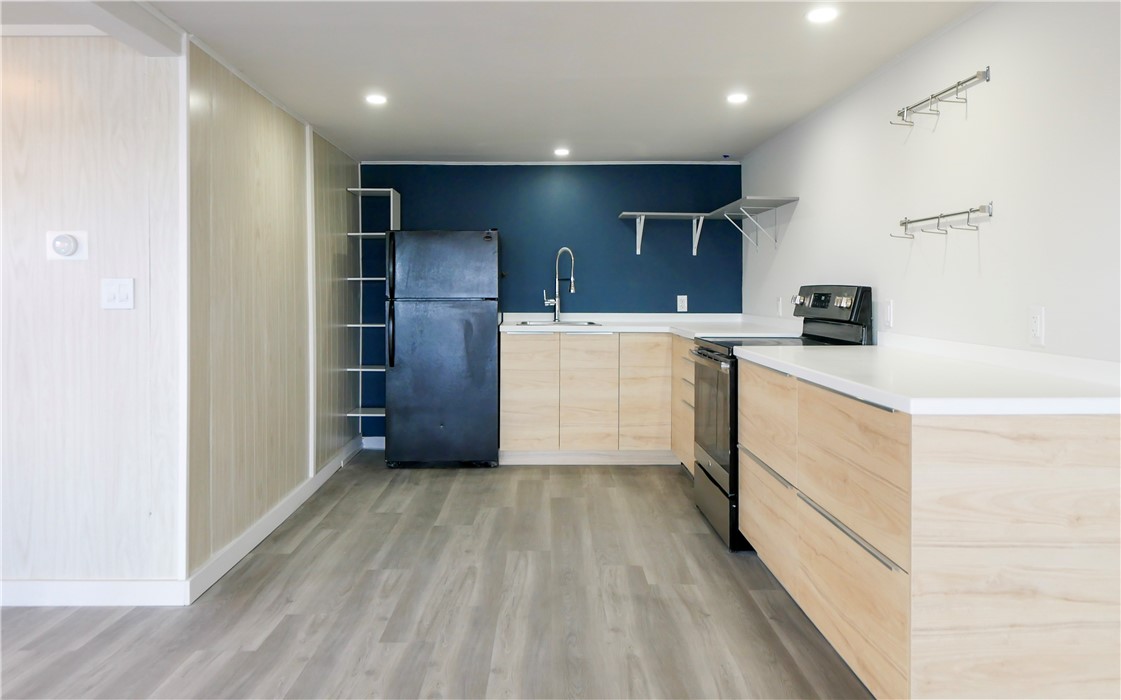 636 Park Avenue