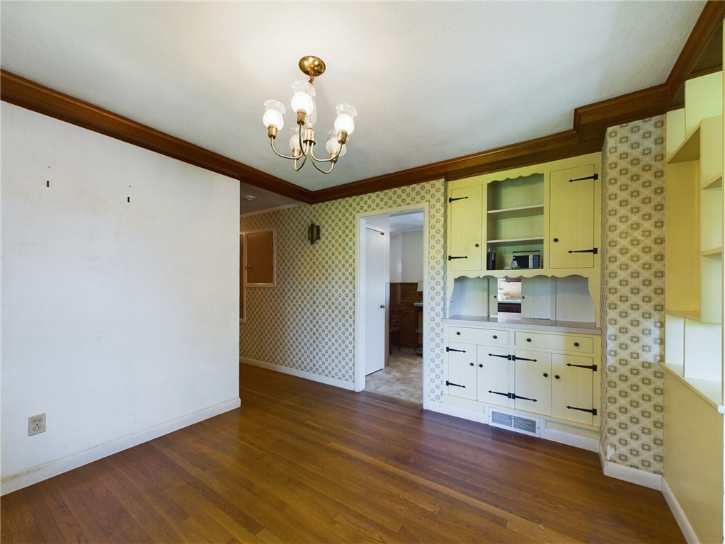 1696 Ministerial Road