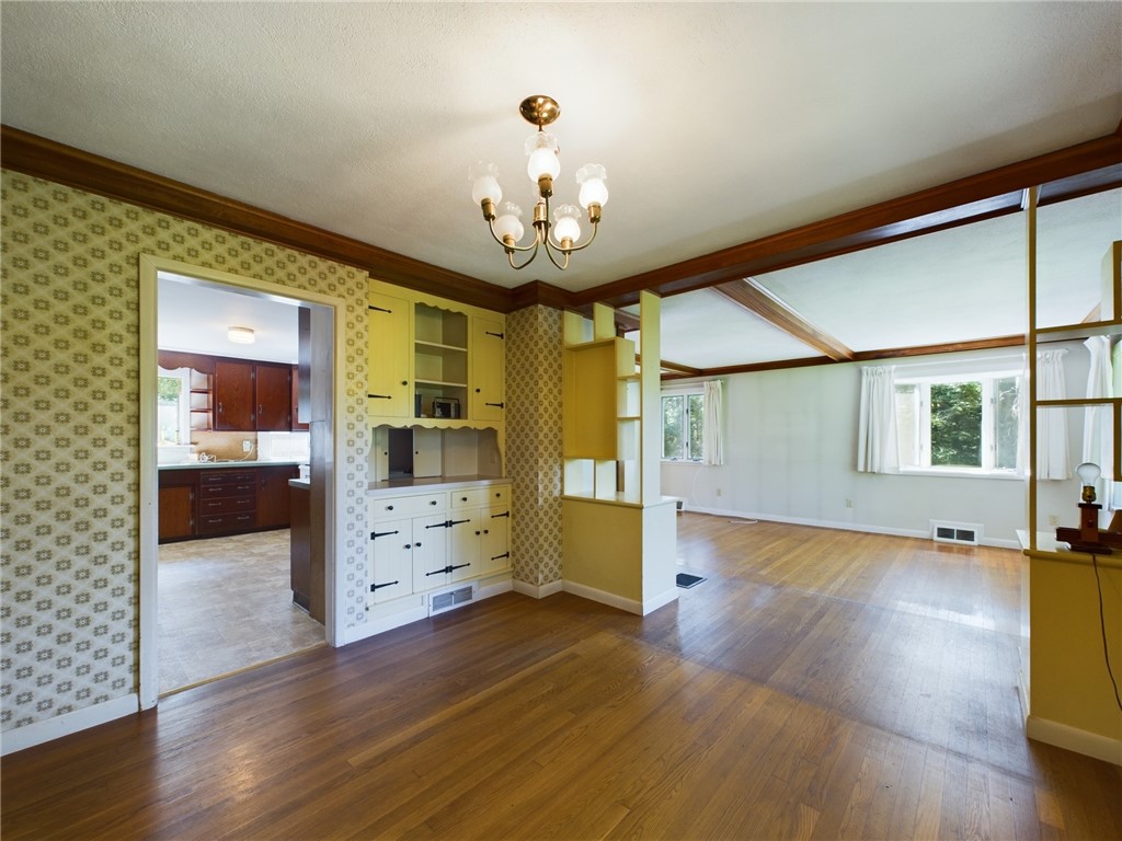 1696 Ministerial Road