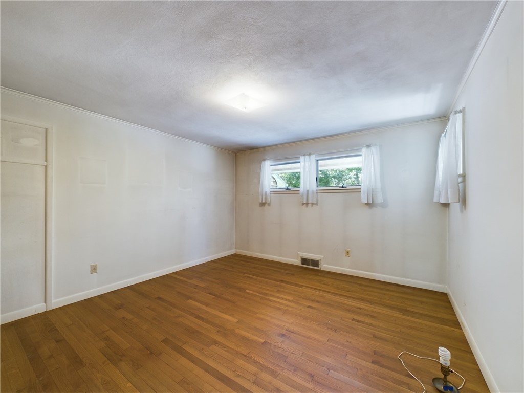 1696 Ministerial Road