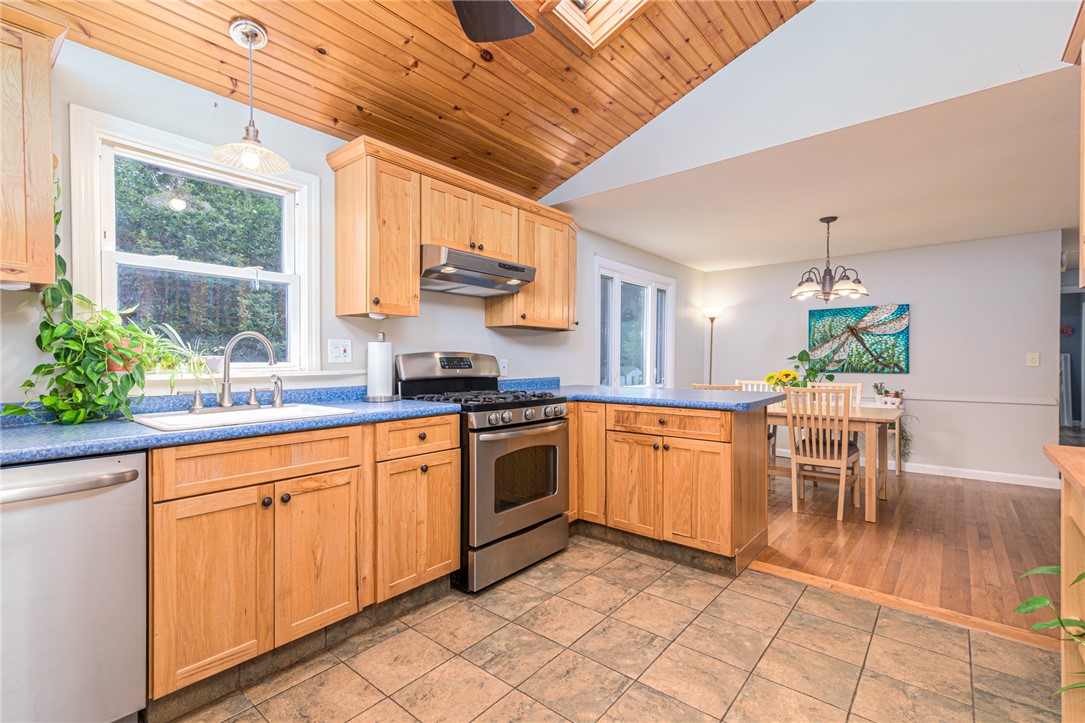 83 Evergreen Road