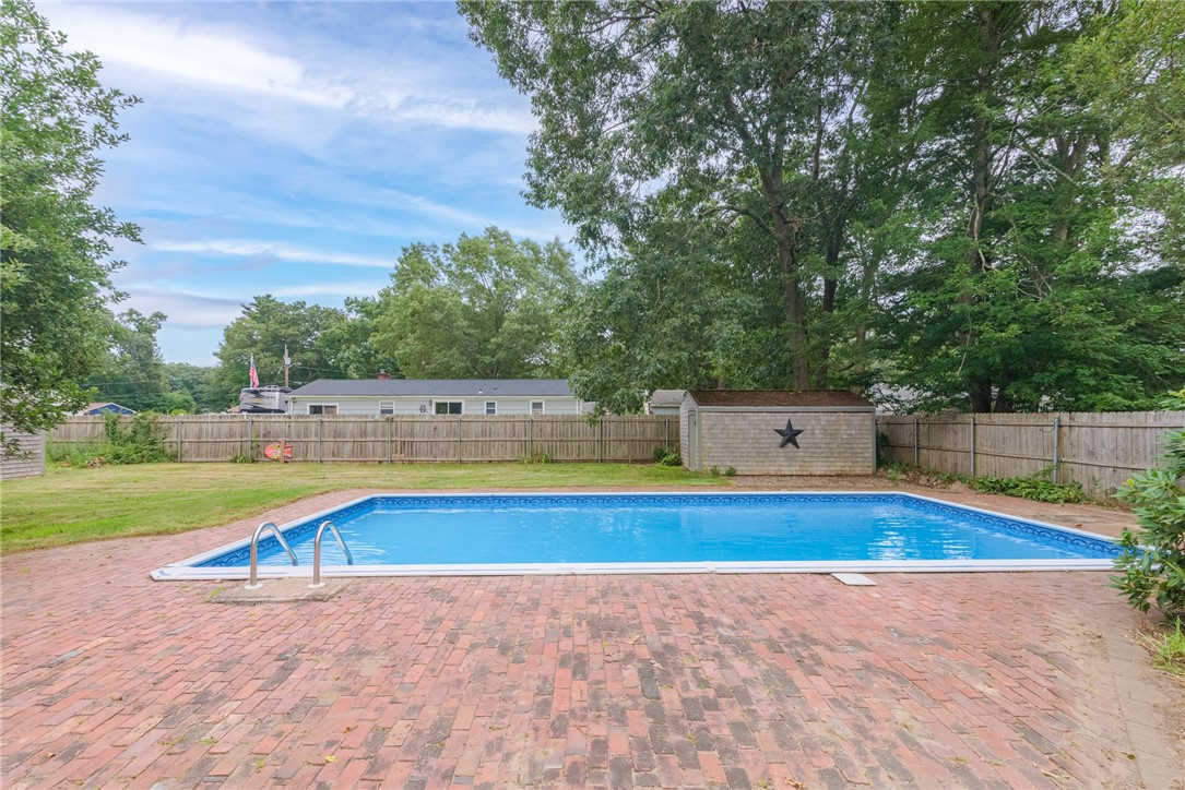 83 Evergreen Road