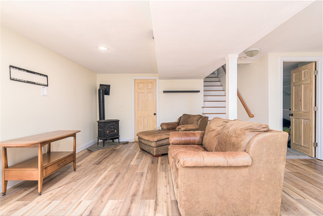 83 Evergreen Road