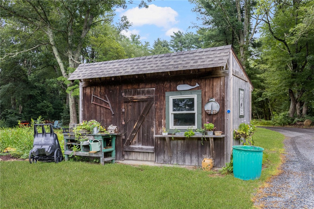 2081 South County Trail