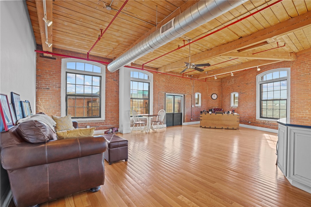 14 Imperial Place 604