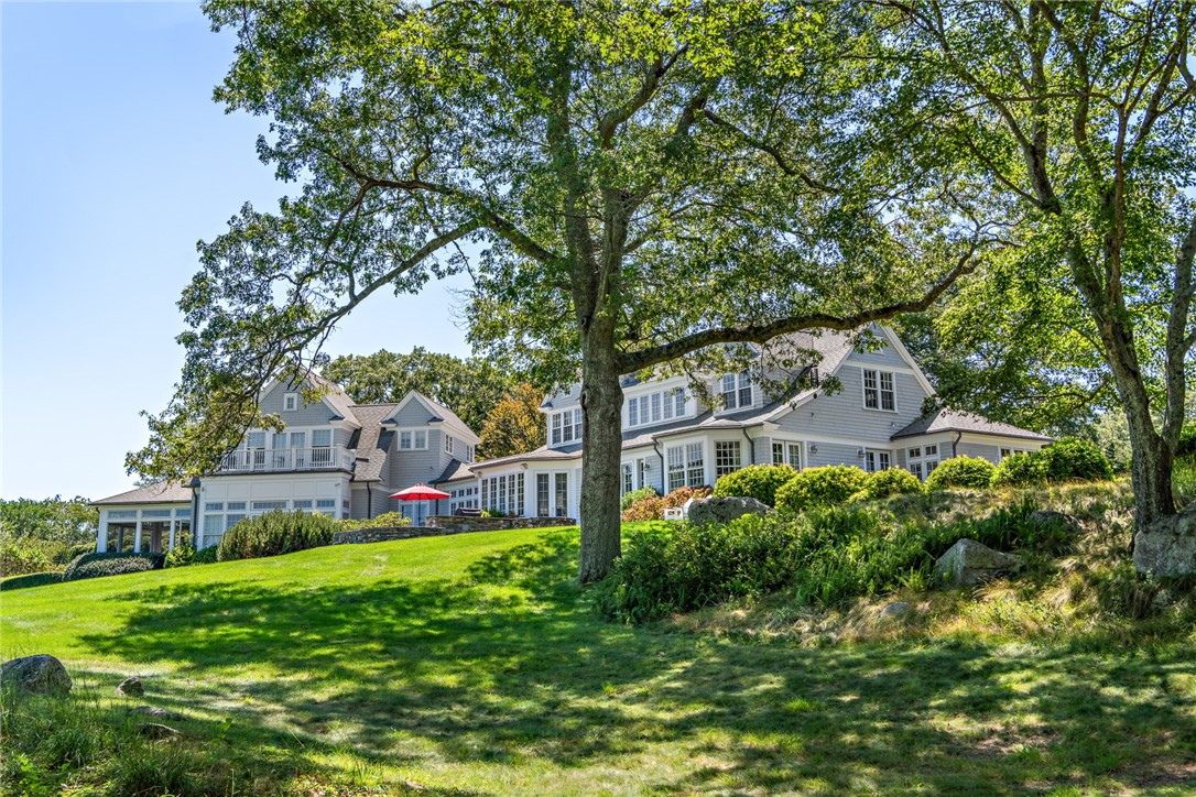 1591 Commodore Perry Highway