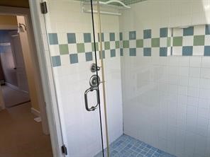 272 Boulevard Avenue