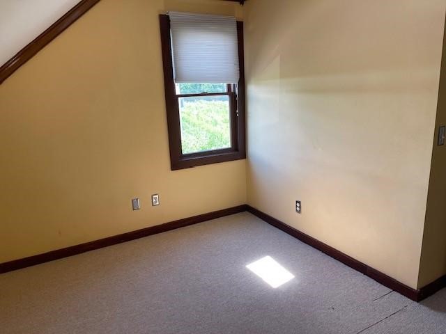 272 Boulevard Avenue