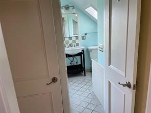 272 Boulevard Avenue