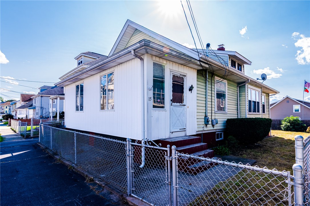 15 Fourth Street