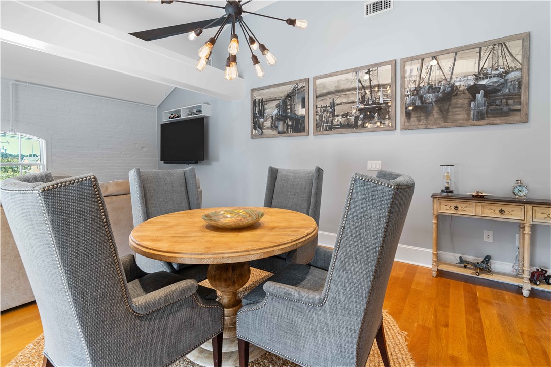 423 Hope Street CH-2