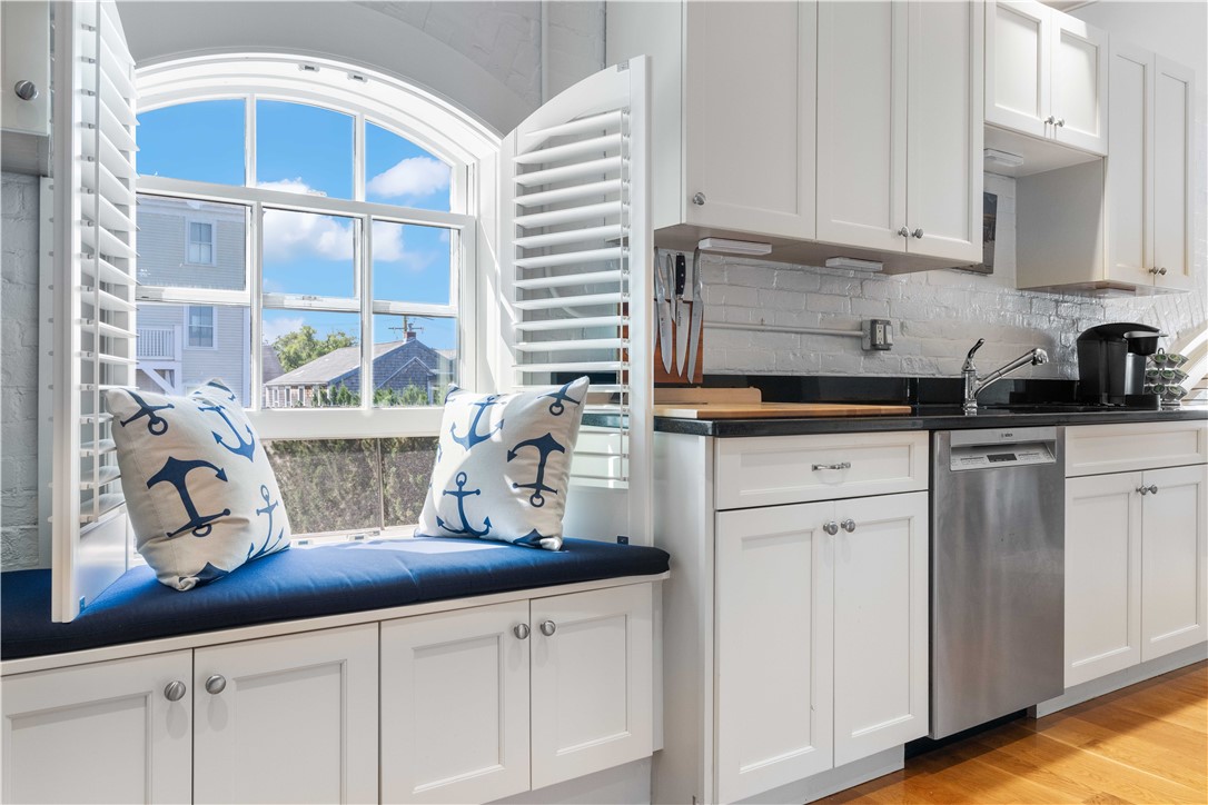 423 Hope Street CH-2