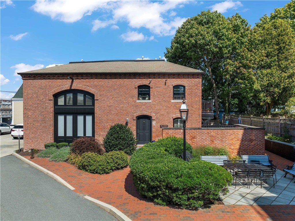 423 Hope Street CH-2