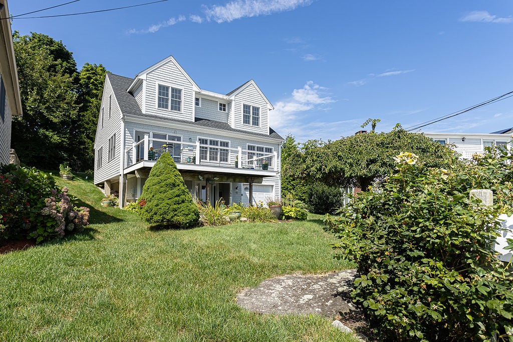 160 Sakonnet Drive