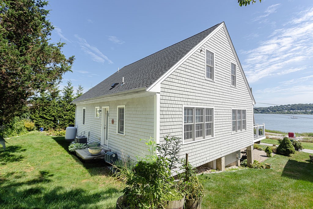 160 Sakonnet Drive