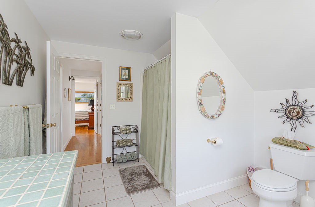 160 Sakonnet Drive