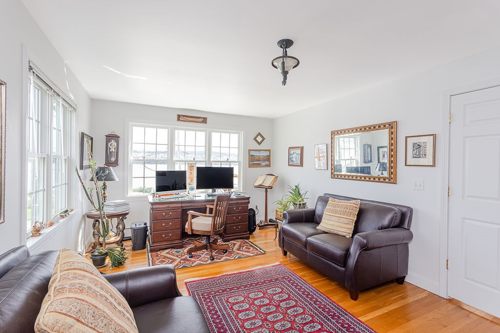 160 Sakonnet Drive