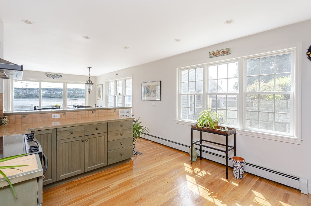 160 Sakonnet Drive