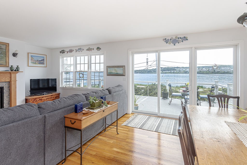 160 Sakonnet Drive