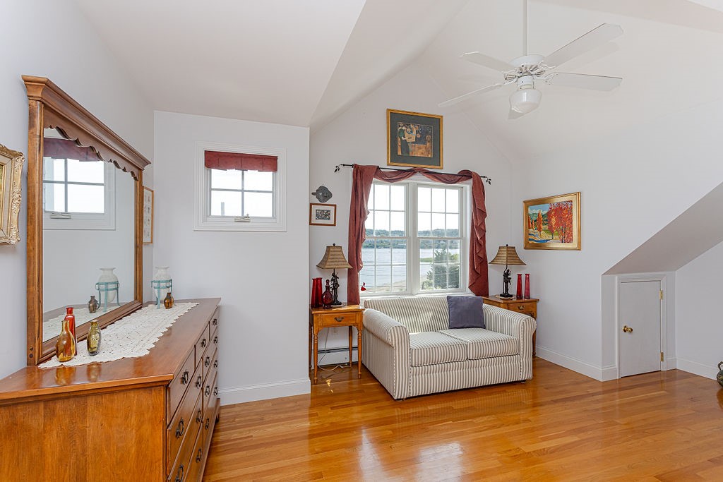 160 Sakonnet Drive