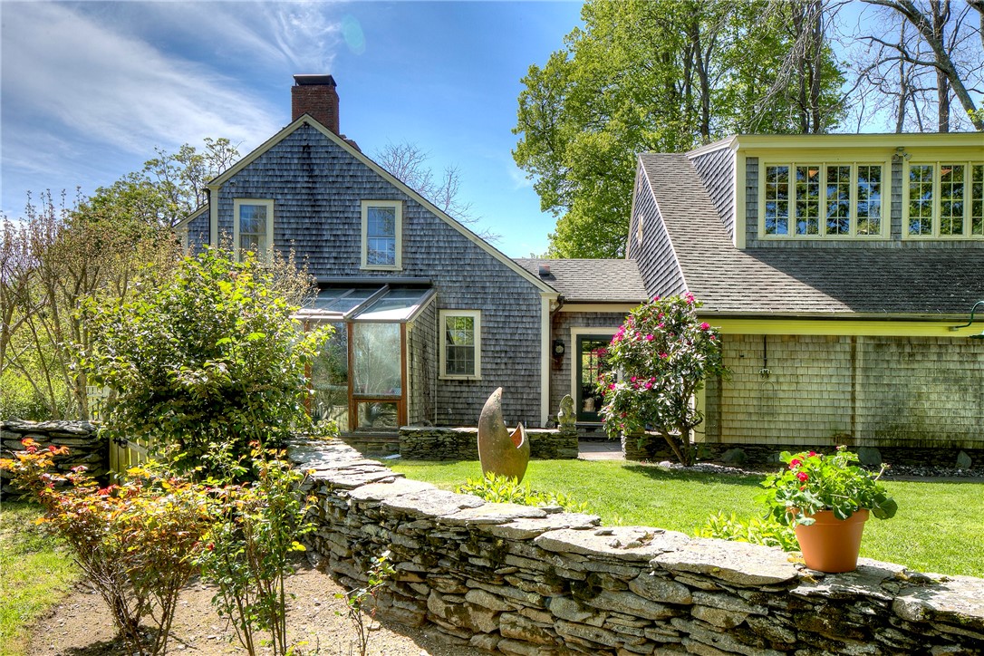 98 Locust Avenue