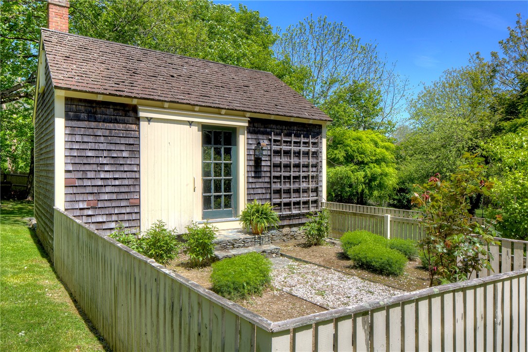 98 Locust Avenue