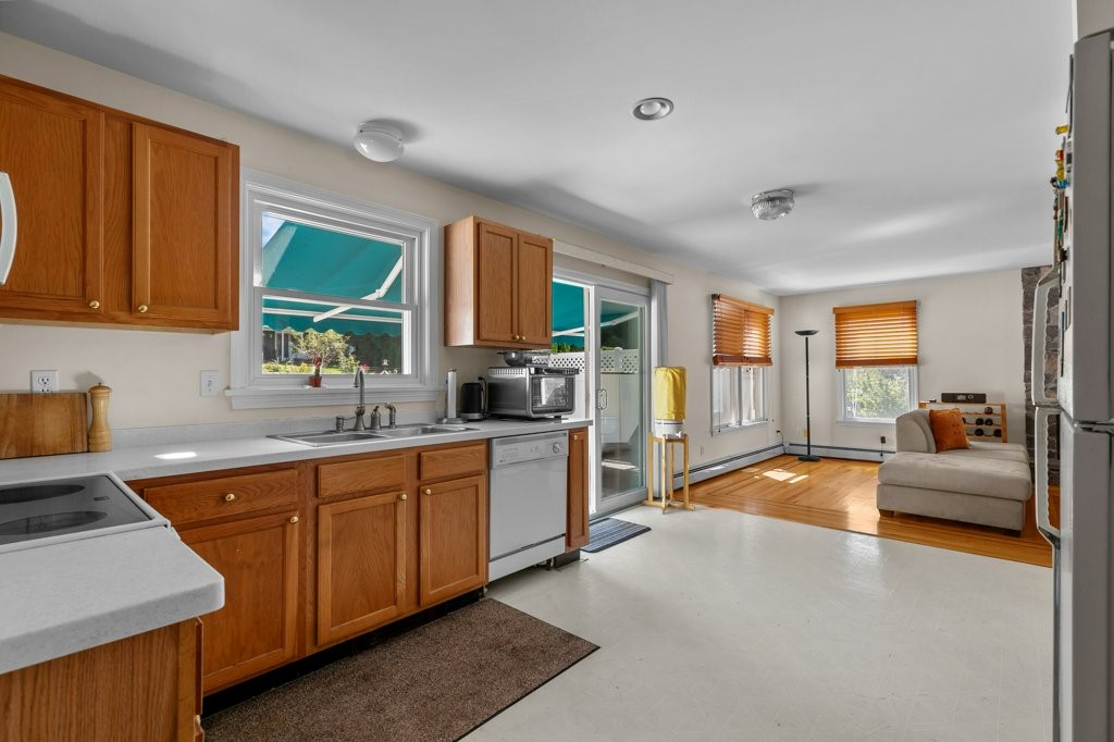 42 Pequot Lane
