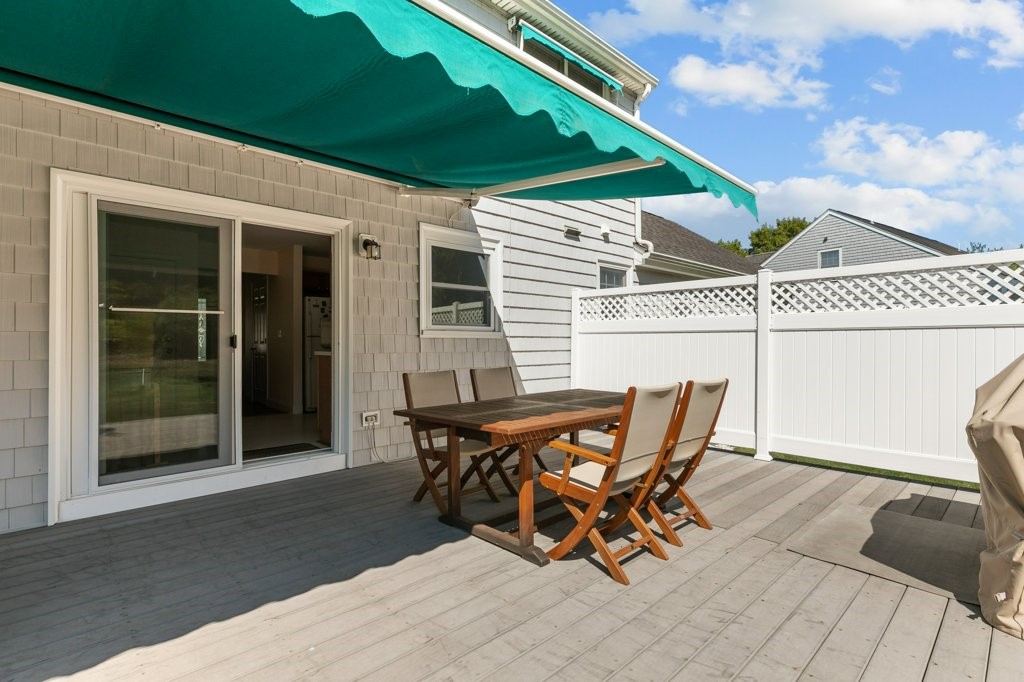 42 Pequot Lane