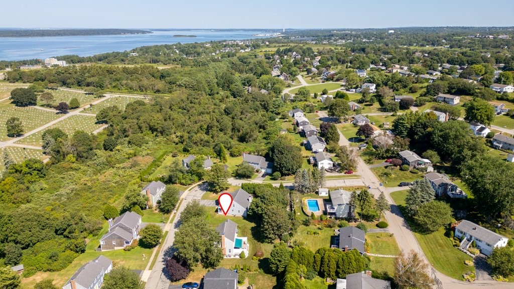 42 Pequot Lane
