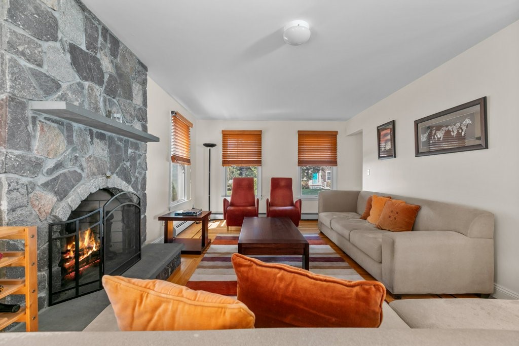42 Pequot Lane