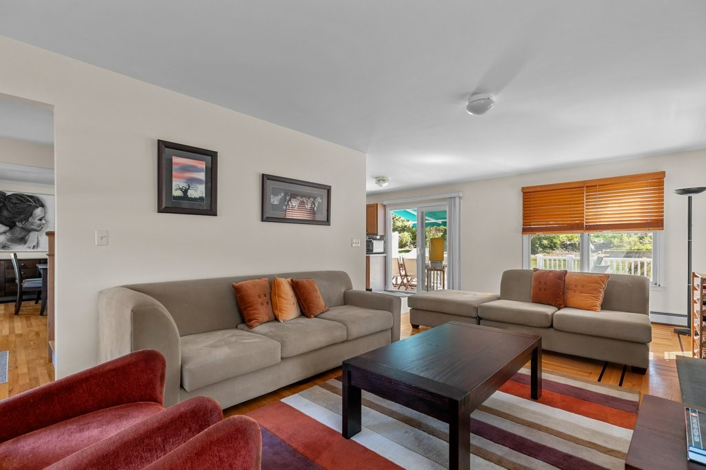 42 Pequot Lane