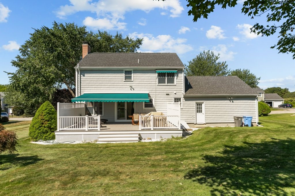 42 Pequot Lane