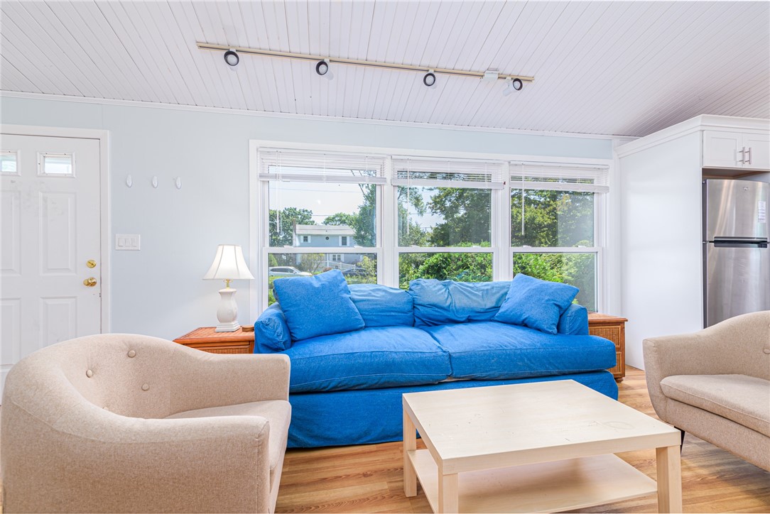 9 Ponagansett Parkway B