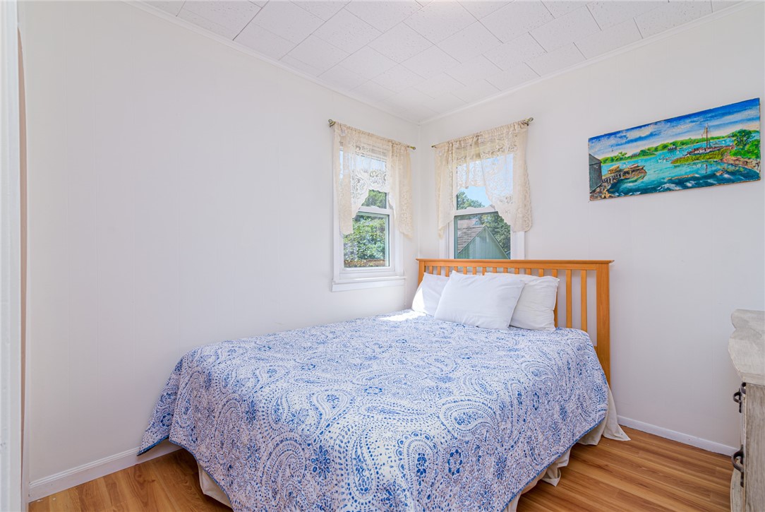 9 Ponagansett Parkway B