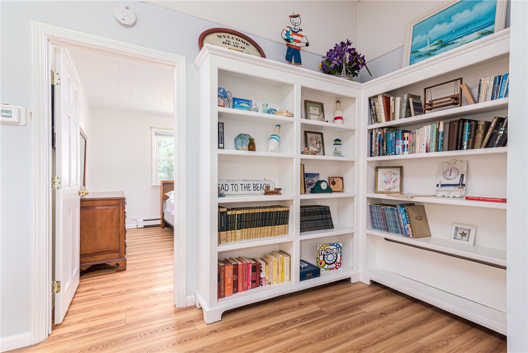 9 Ponagansett Parkway B