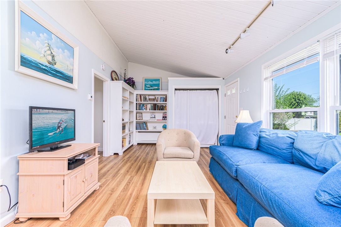 9 Ponagansett Parkway B