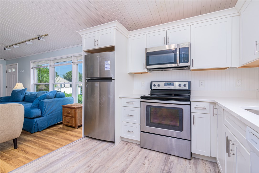 9 Ponagansett Parkway B