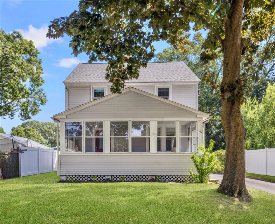40 Grand View Drive