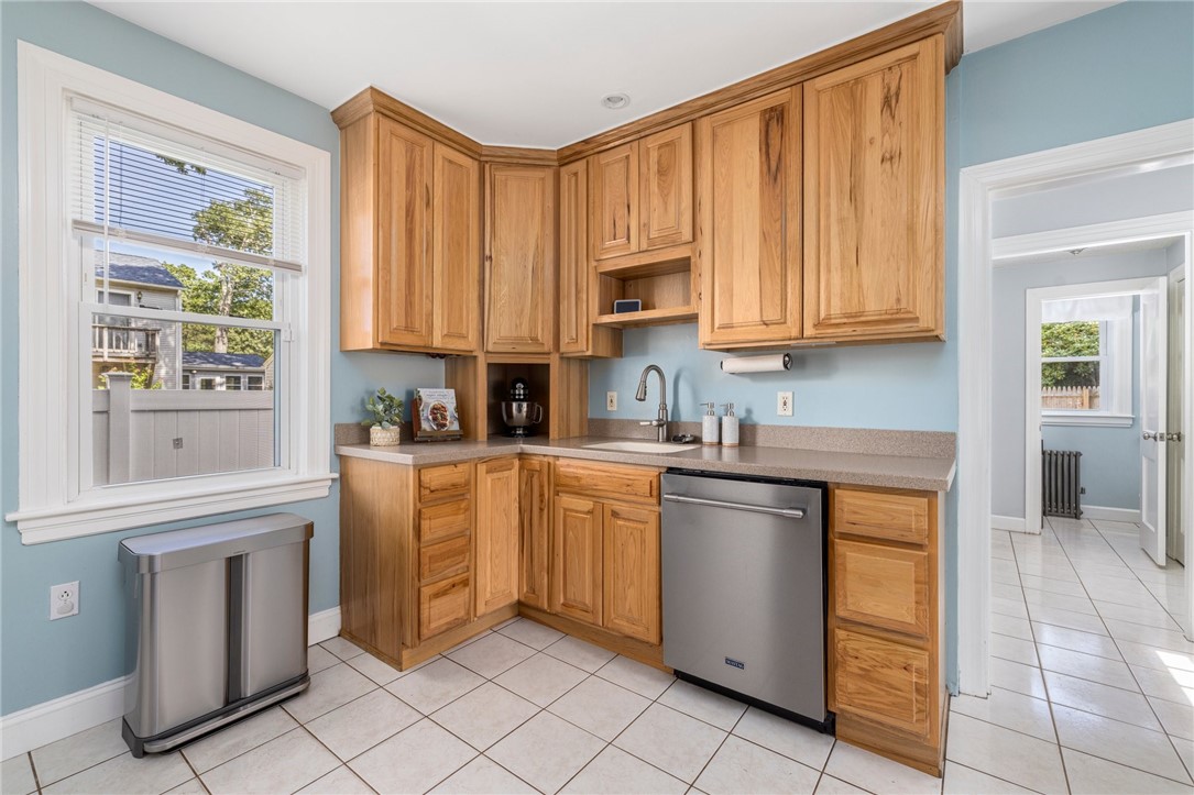 40 Grand View Drive