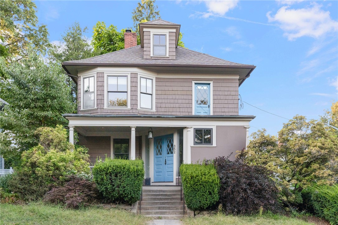 352 Lloyd Avenue