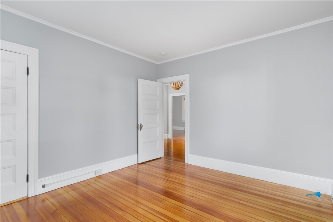 352 Lloyd Avenue